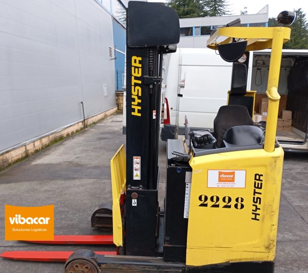 R1.6N - Carretilla retráctil